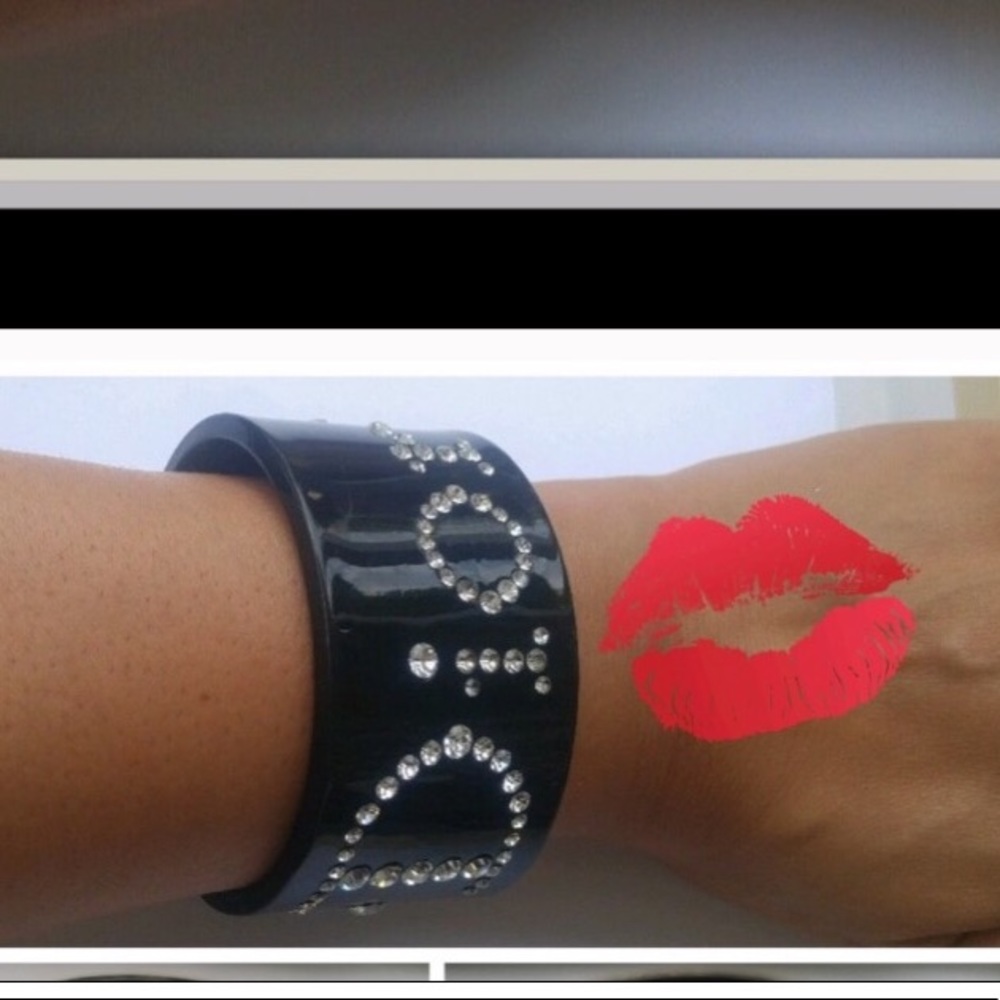 Christian Dior:Authentic 80’s Black Lucite Cuff in EUC! - Picture 3 of 4